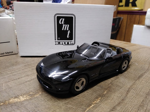 Vtg NOS AMT ERTL #6128 1993 Dodge Viper RT/10 Black Sports Car 1:25 Scale Mint!