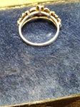 Vtg Women's 925 Silver Ring 5 Flowers with Unknown Stone Size 5 Beautiful!