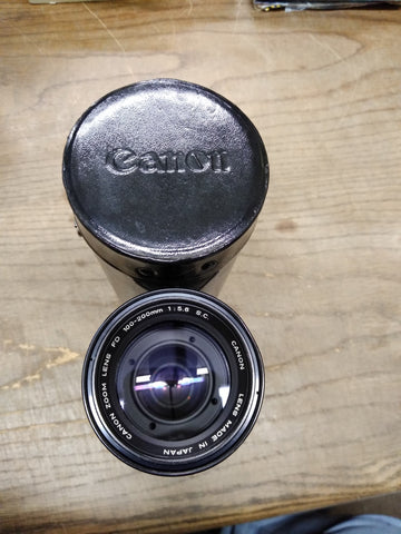 Vtg Canon Zoom Lens 100-200mm 1:5.6 SC with Case Made In Japan