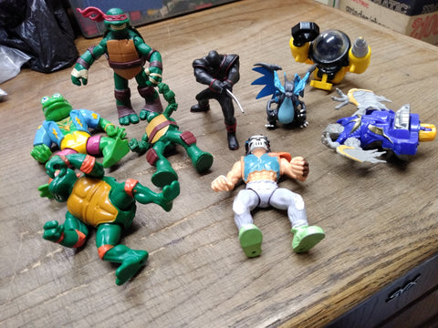 Vtg 9 Piece Ninja Turtle Action Figure and Assorted Toy Lot