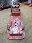Vtg Die Cast Hubley Kiddie Toy #473 Fire Ladder Truck with Driver Made In USA!