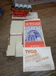 Vtg HO Train Car Loader Lot Life Like Tyco Cars Unloading Car Pipe Loader Boxes!