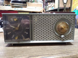 Vtg Zenith Table Top Tube Am Clock Radio Clock Works Parts Repair Lot Nice Case!