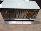 Vtg Zenith Table Top Tube Am Clock Radio Clock Works Parts Repair Lot Nice Case!