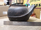 Vtg Primitive Heavy Cast Iron Tea Kettle Pot Swivel Lid Rustic Farmhouse