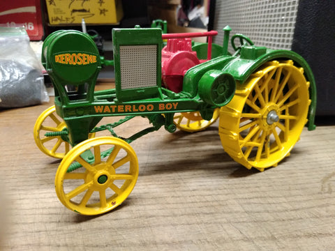 Vtg ERTL John Deere Diecast Gasoline Engine Kerosene Tractor Waterloo Boy USA!