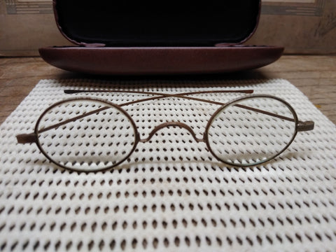 Vtg Antique Civil War Era Wire Oval Rim Eye Glasses in Good Shape!