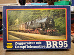 Vtg HO Scale PIKO BR95 Locomotive Freight Train Set 5 Cars Germany w/Box Works!!