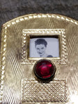 Vtg Gold Tone Brooch Pin Jewelry With Red Stone and Rotating 5 Photograph Window