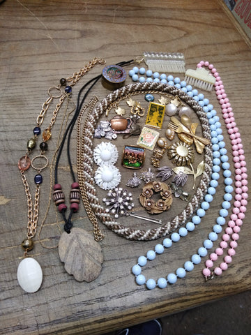 Vtg Jewelry Lot Rhinestone Brooches Alice Caviness Marvella Milk Glass Earrings