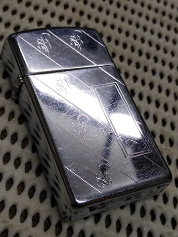 Vtg 1978 Zippo Slim Cigarette Lighter 2 Sided Etched Diagonal/Pin Striped Chrome