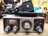 Vtg Radio Shack Realistic TRC 452 40 Channel CB Radio w/Microphone Taiwan