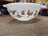 Vtg Pyrex Early American Cinderella White 443 2.5 Quart Mixing Bowl