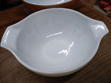 Vtg Pyrex Early American Cinderella White 443 2.5 Quart Mixing Bowl