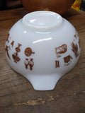 Vtg Pyrex Early American Cinderella White 443 2.5 Quart Mixing Bowl
