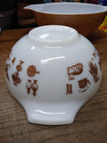 Vtg Pyrex Early American Cinderella White 443 2.5 Quart Mixing Bowl