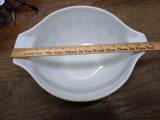 Vtg Pyrex Early American Cinderella White 443 2.5 Quart Mixing Bowl