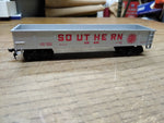 Vtg HO Gauge Bachman Train Set UP 866 Diesel Locomotive 4 Cars 27 Pc Track Boxes