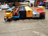 Vtg HO Gauge Bachman Train Set UP 866 Diesel Locomotive 4 Cars 27 Pc Track Boxes