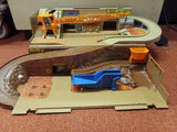 Vtg 1979 Hot Wheels Sto-N-Go Construction Site Playset Mattel Folding Case