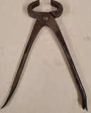 Antique Cobbler Farrier Curved Jaw Nippers Pliers Nail Puller 10 Inches