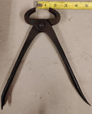 Antique Cobbler Farrier Curved Jaw Nippers Pliers Nail Puller 10 Inches