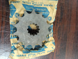 NOS Yamaha Chain Drive Sprocket 14T Enticer ET340 GP300 GS340 OEM New