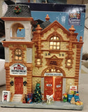 2013 Carole Towne Fire Department Engine House Christmas Village Lighted Porcela