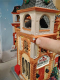 2013 Carole Towne Fire Department Engine House Christmas Village Lighted Porcela