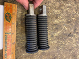 Pair Oem Pegs Footpegs Harley Logo Rubber Ironhead Softail Sportster Shovelhead