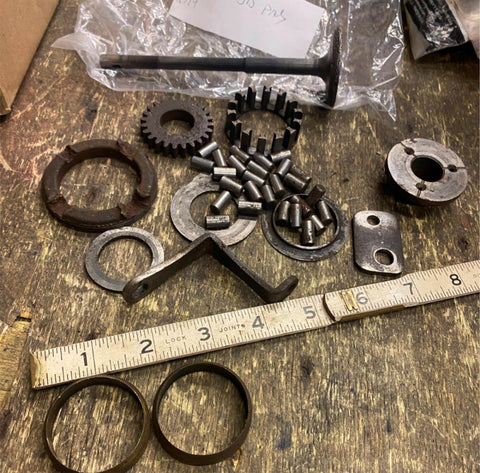 Vtg Harley Engine JD 1920's Parts Misc Twin Single Pocket Valve Lot bracket bolt