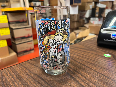 1981 Vintage McDonalds The Great Muppet Caper Glass Jim Henson Miss Piggy Motor