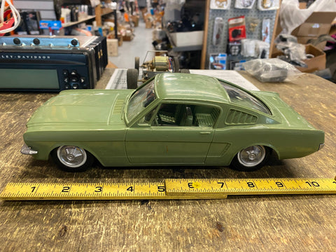 Vintage 1964 Green Ford Mustang Hardtop Model Promo Car 1:25 Scale Rare!