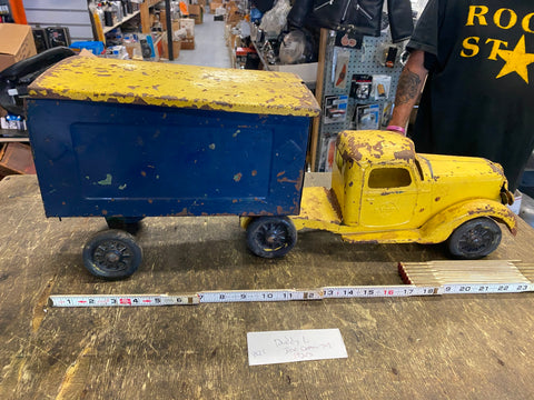 Vtg 30's Buddy L toy Truck Railway Express Agency Candy 23" Tin Tractory Trailer