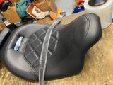 Diamond Stitch Solo Two Up Seat harley Touring Street Glide Road King FLH 2008^