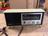 Vintage Retro Panasonic Desk Radio AM FM Model RE-6283 AC 120V Parts/Repair
