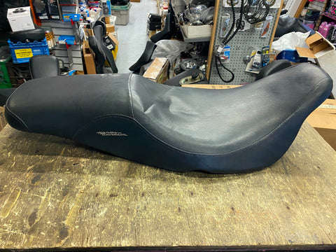 OEM Harley Badlander Seat Touring Street Glide Ultra Classic 2008^ FLH Custom