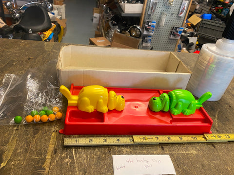 Vtg The Hunting Dogs Action Game by Magic Like Hungry Hungry Hippos Toy 1980's
