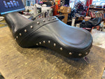 Saddleman Explorer Special Seat Harley Sportster 2004^ Studs 883 1200 Gel Two up