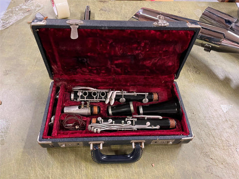 Vintage Made In USA Bundy H & A Selmer Student Clarinet In Original Case