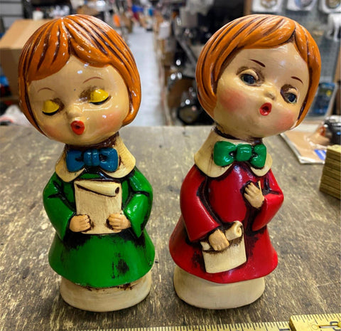 Vtg Japan Figurines Christmas Carolers 60's Decor Pair Paper Mache Collectible!