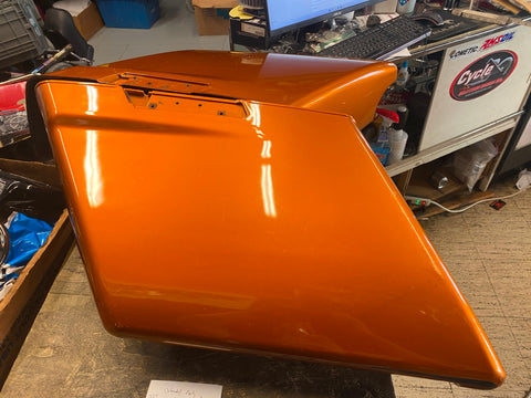 OEM Stretched Saddlebag bottoms CVO Harley 2014^ FLHX Street Road Glide Bagger
