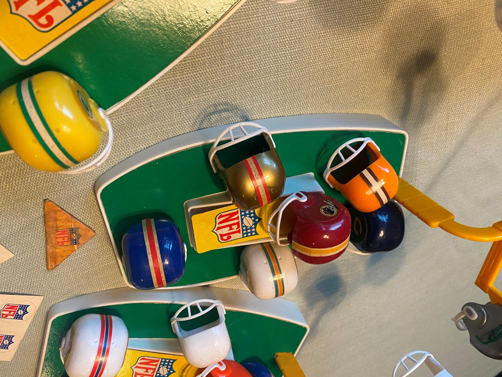 NFL Football Helmet Goal Post Kit NFC Mini Plastic Gumball Box 1970's –