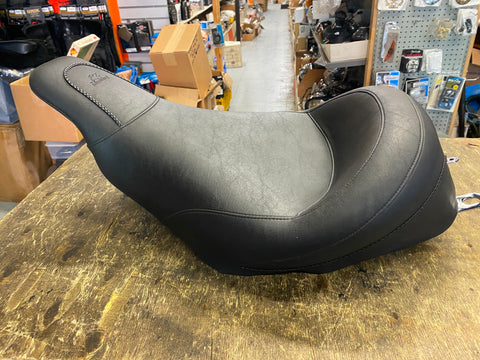 Mustang Solo Seat Harley FLH Touring Glide 1997-2007 Vtg Wide Ultra classic