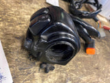 OEM Right Turn signal Switch Assy Handlebar Harley Sportster Iron 883 1200 2004
