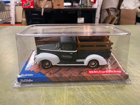 2014 True Value 1940 Ford Pickup #33 Diecast 1:25 NIP 1/25 Scale