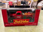 ERTL TRUE VALUE 1946 DODGE POWER WAGON W' CUSTOM LOAD 1:25 SCALE