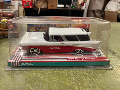 Ertl True Value 1/25 Scale Diecast Model, 1957 Chevy Nomad, 2012, NIB