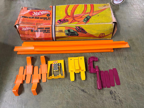 VINTAGE 1967-68 HOT WHEELS RED LINE DOUBLE-DARE RACE ACTION SET NO CARS