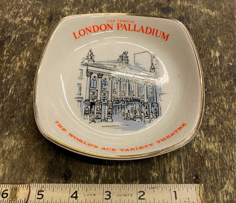 Vtg Dish Tray Cigar Ashtray Wade PDM England London Palladium Theatre Souvenir!